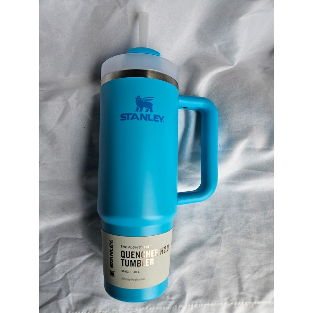 Stanley Quencher H2.0 Tumbler with Handle and Straw 30 oz.  Splash - Picture 2 of 6